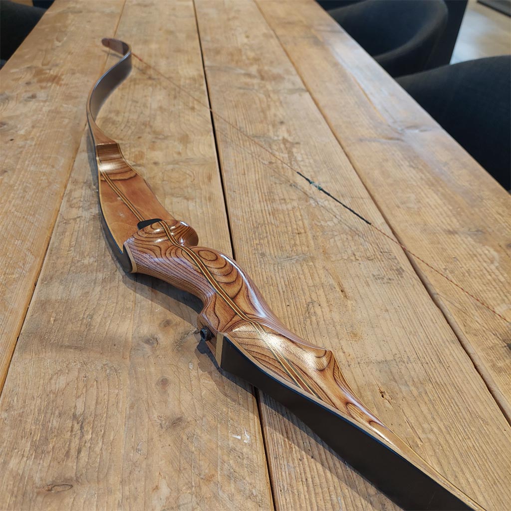 bogenpijl, wooden bow, pijlenlans, handgemaakt, houten ontwerp